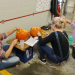 20251025Kürbisschnitzen0048