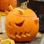 20251025Kürbisschnitzen0067